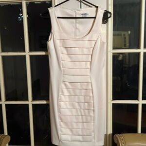 Kensie Soft White/beige Summer Sleeveless Shift Dress Size 4 Ret. $108